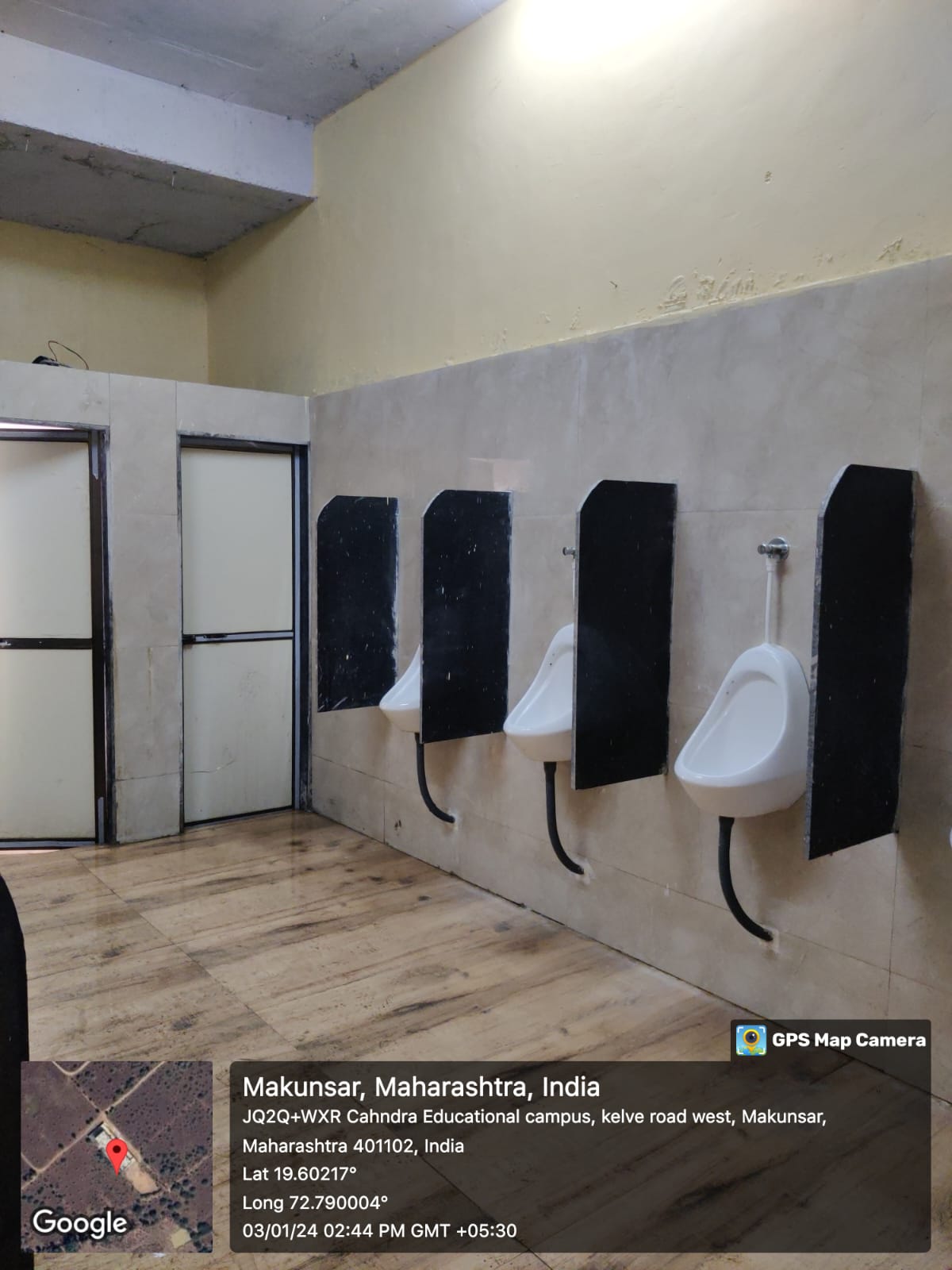 BOY'S TOILET